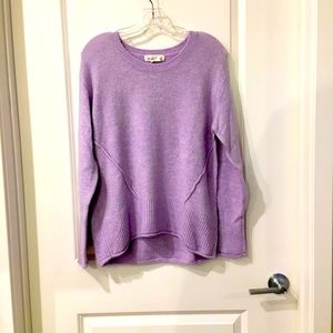 Beautiful violet sweater. Excellent used condition